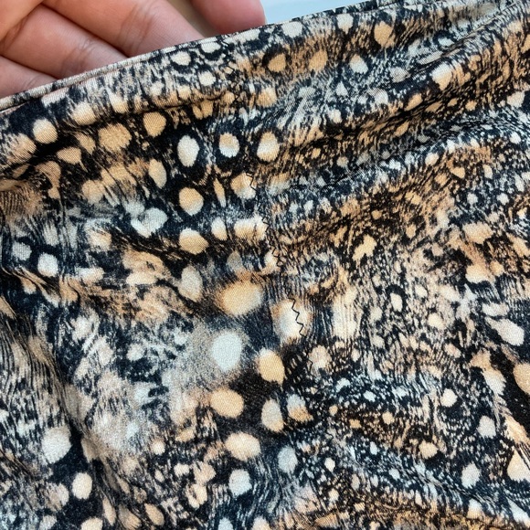 Victoria’s Secret Tie Side Swimsuit Bottoms🌟 - Picture 4 of 10